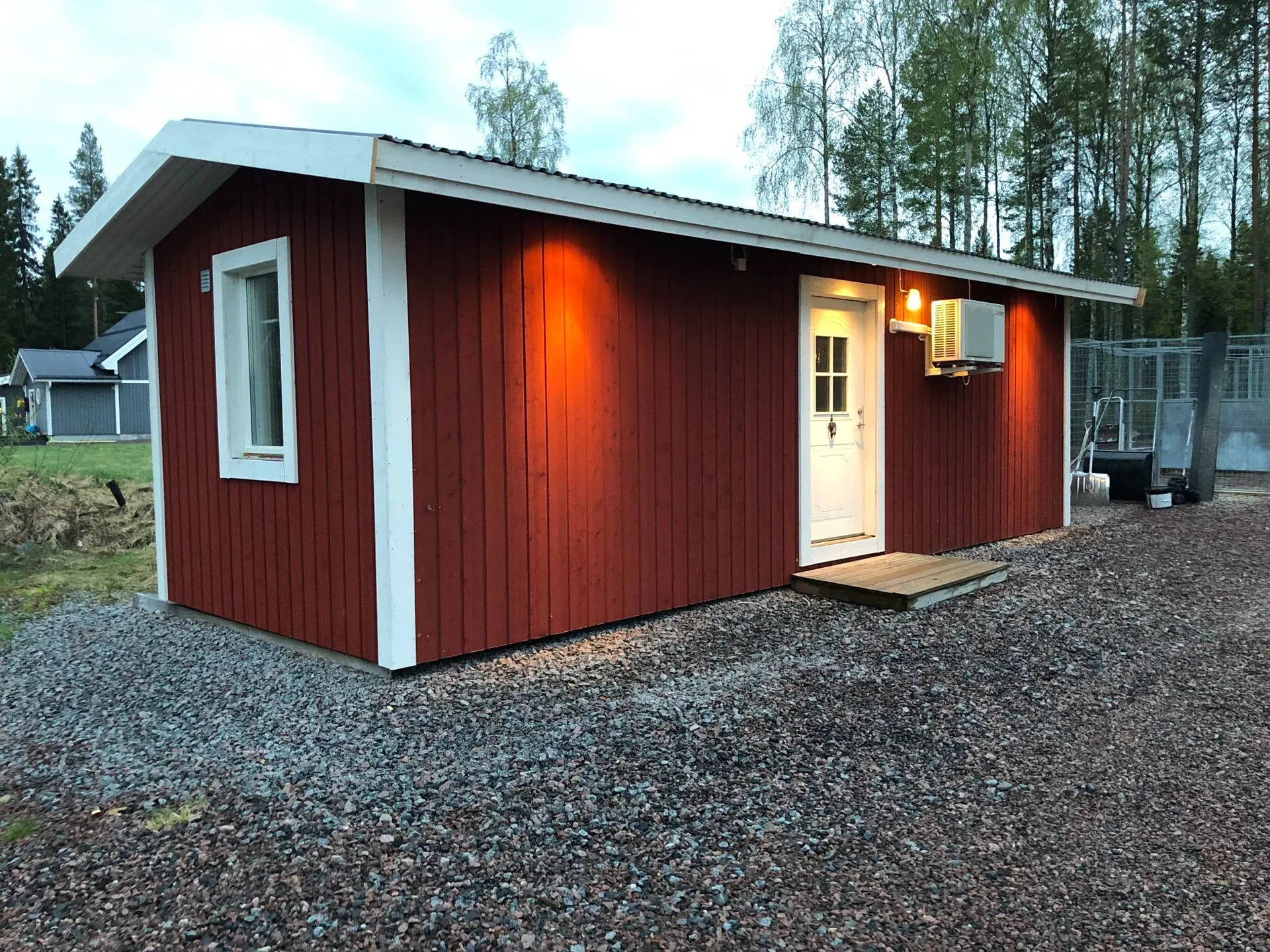 Binagårdens röda pensionatsbyggnad